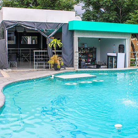 The Escape Lodge Lusaka Esterno foto