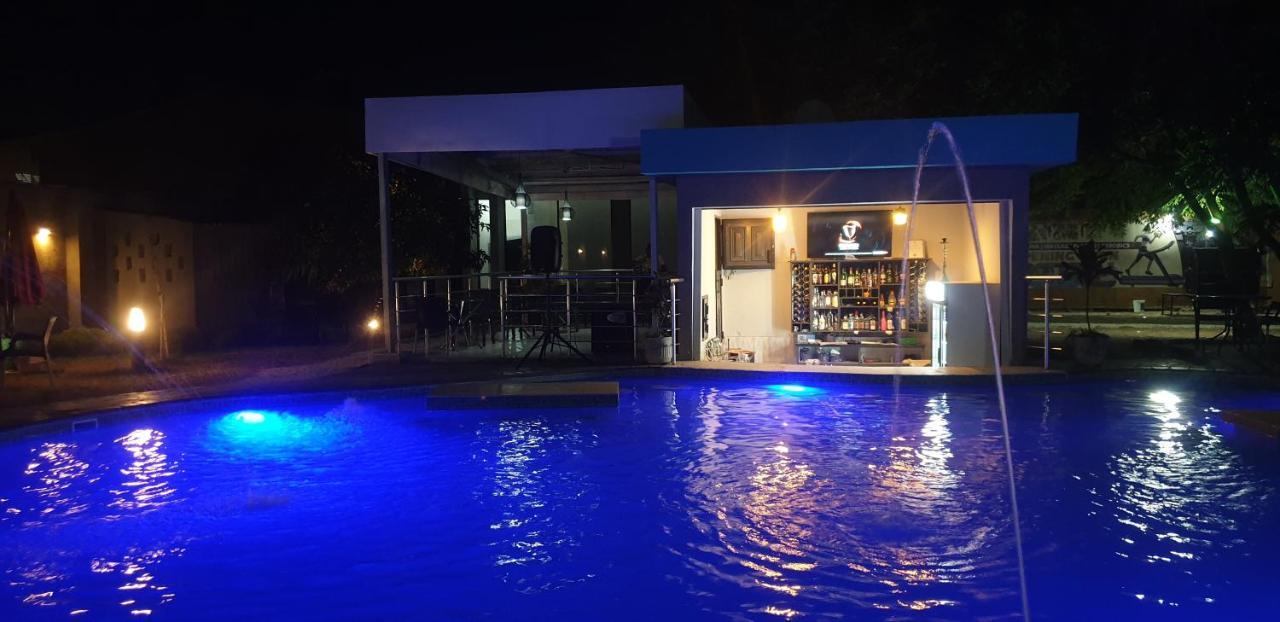 The Escape Lodge Lusaka Esterno foto
