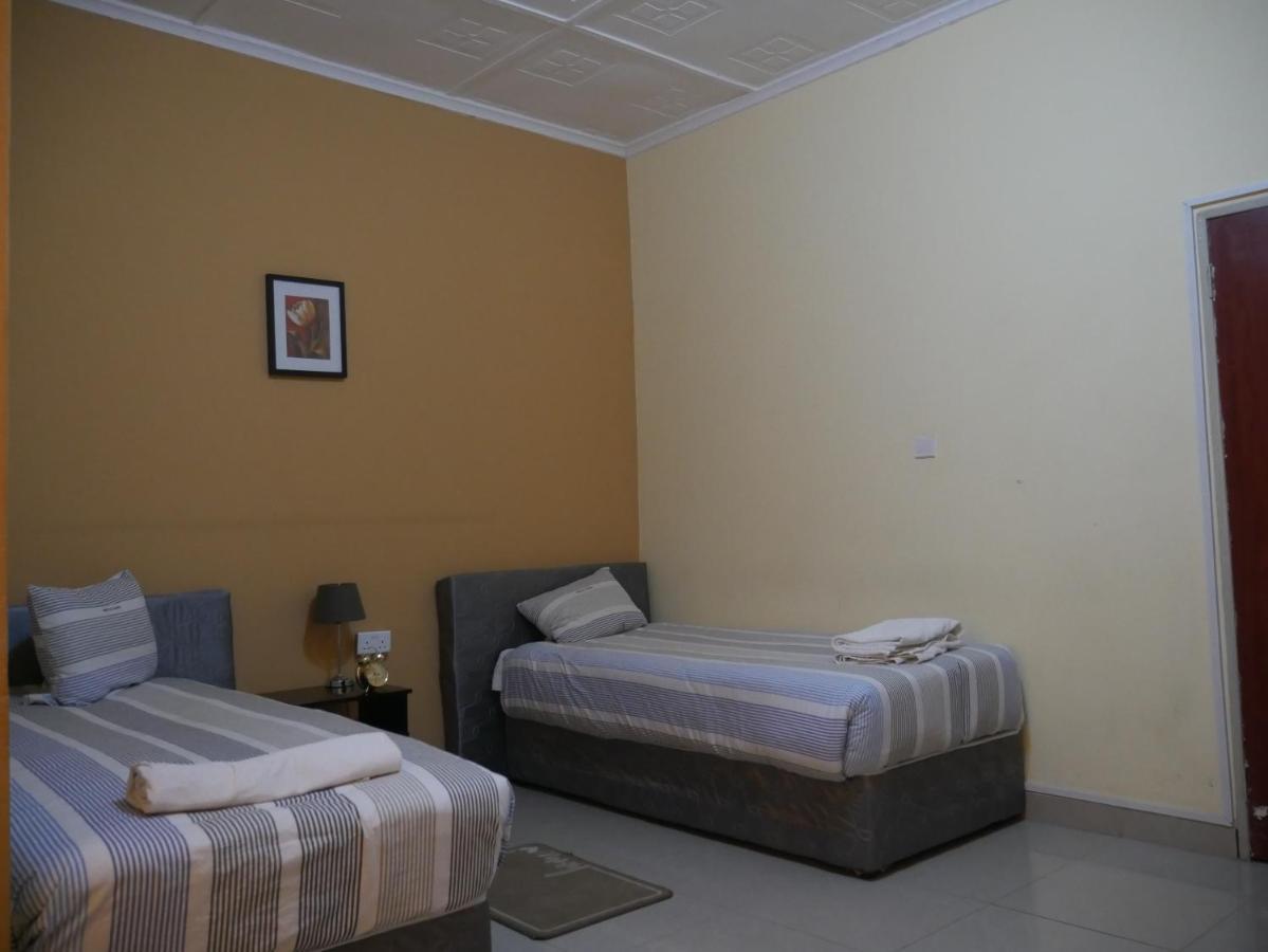 The Escape Lodge Lusaka Esterno foto